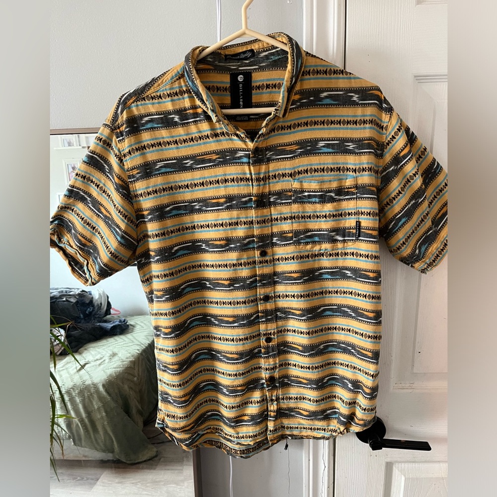 Billabong short sleeve button up